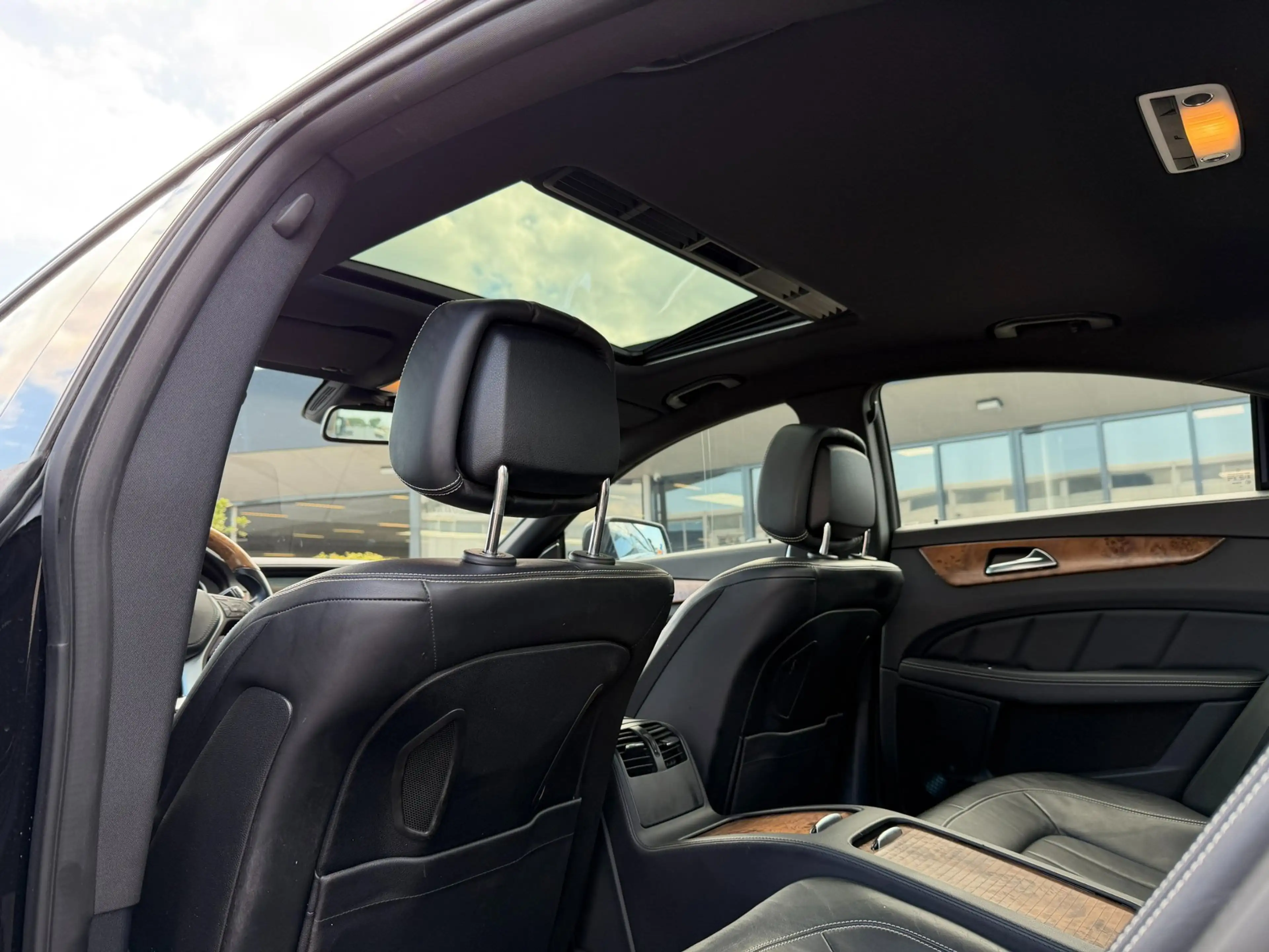 Mercedes-Benz CLS 350 CDI — photo 18