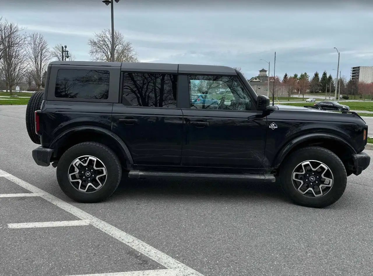 Ford Bronco снимка Ford Bronco