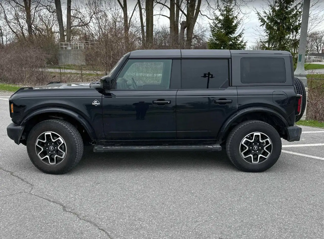 Ford Bronco снимка Ford Bronco