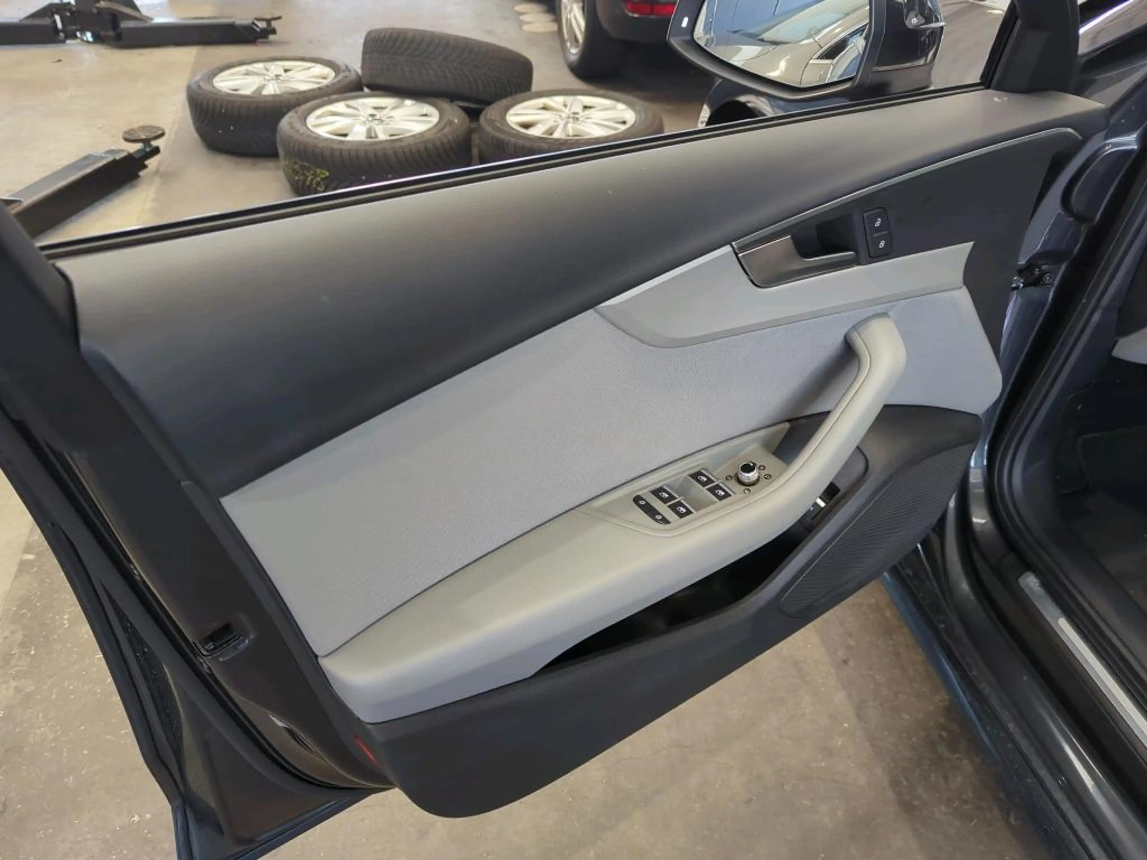 Audi A4 35 TDI Aut. * LED, Tempomat, PDC, Sitzheizung, usw..* — photo 12