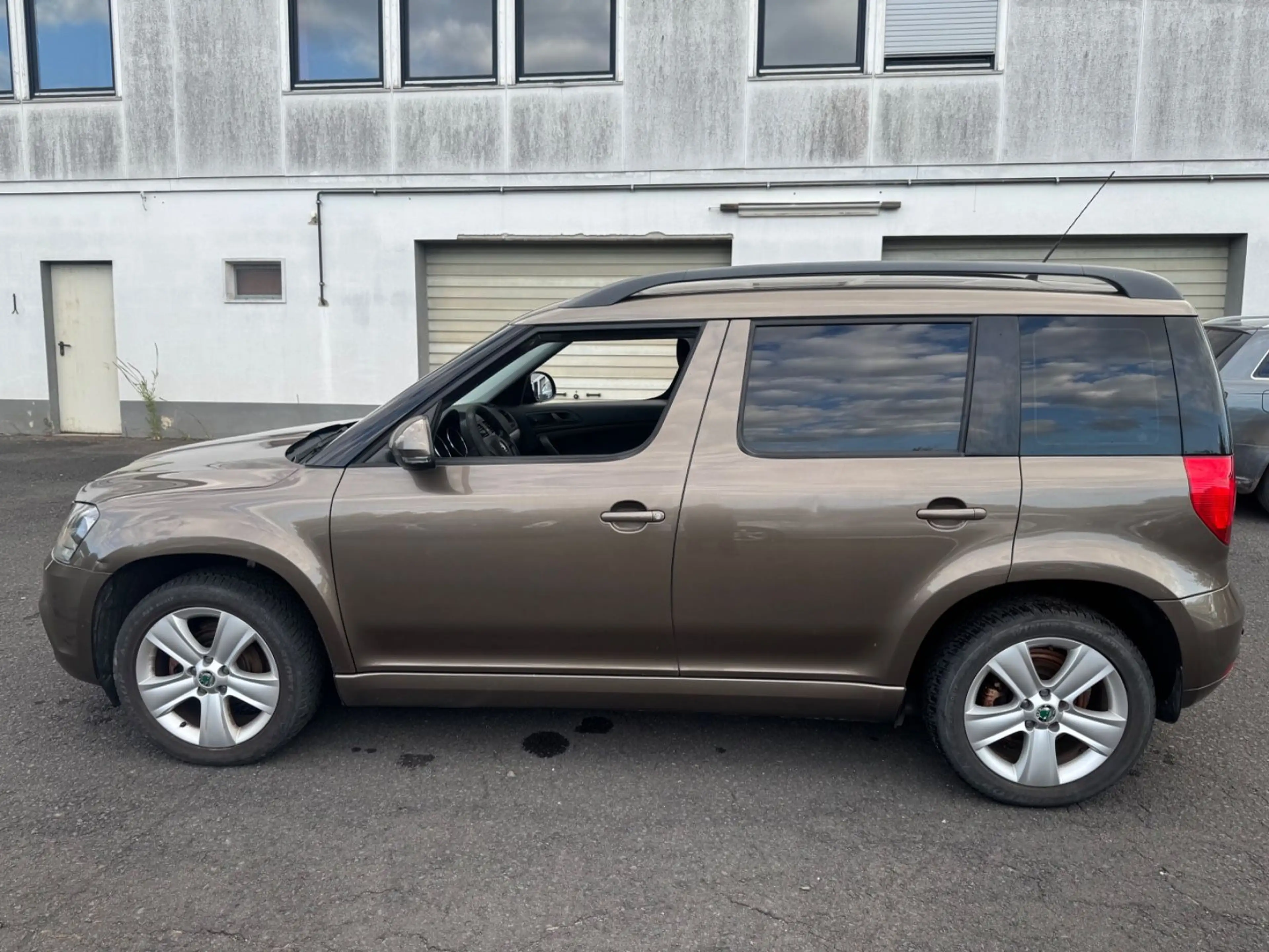 Skoda Yeti Active — photo 7