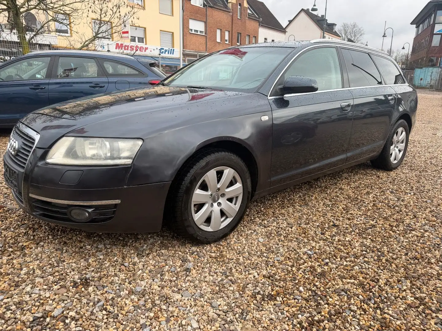Audi A6 2.7 TDI  Automatik quattro Avant Grau - 2