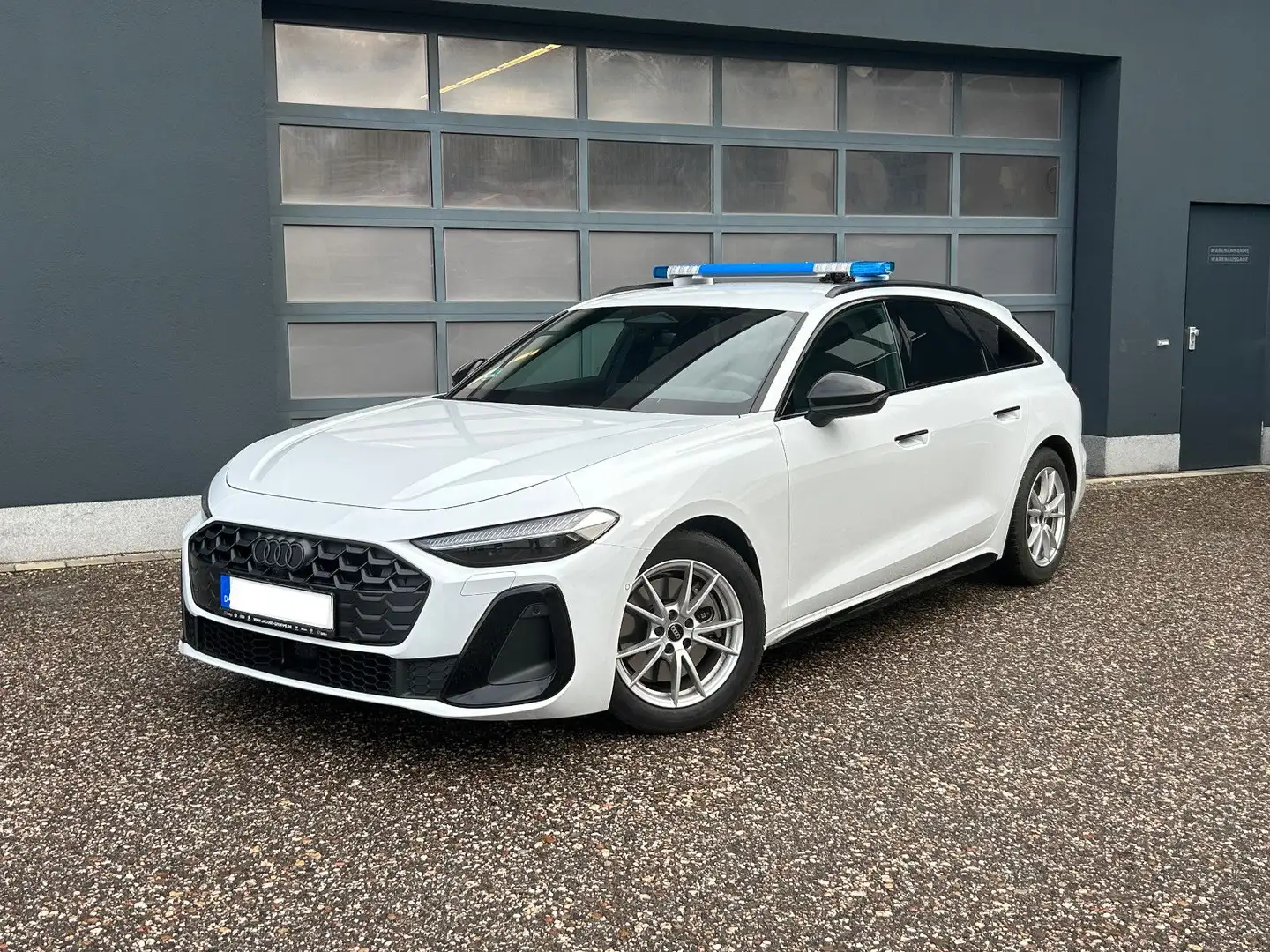 Audi A5 2,0 TDI  S tronic quattro Avant *Feuerwehr,KdoW* Weiß - 1