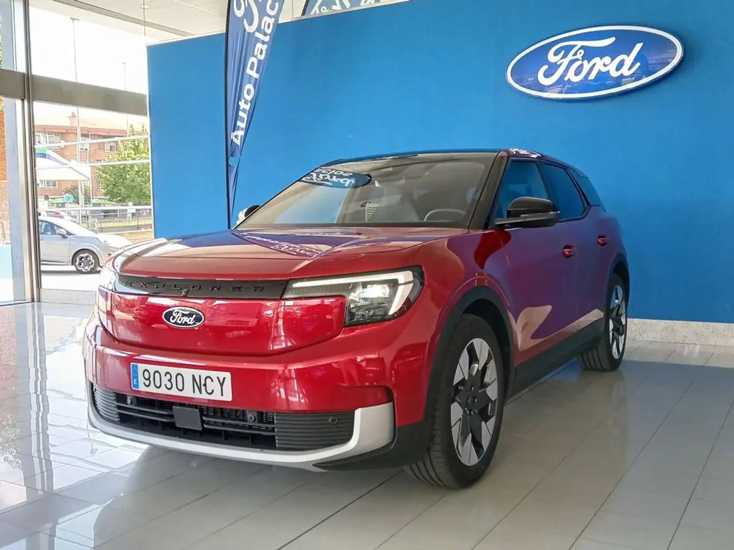 Ford Explorer RWD Rango Extendido Premium 77kWh Rojo - 1