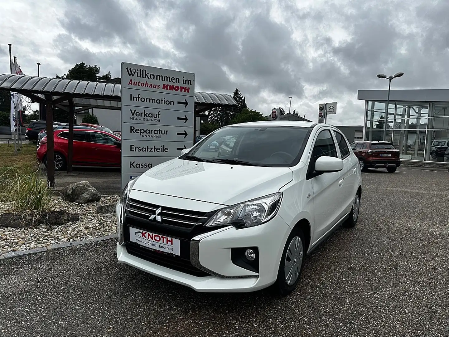 Mitsubishi Space Star 1,0 MIVEC Inform AS&G Weiß - 1