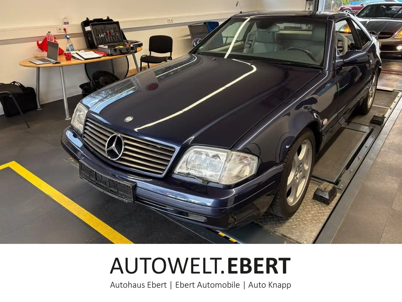 Mercedes-Benz SL 320