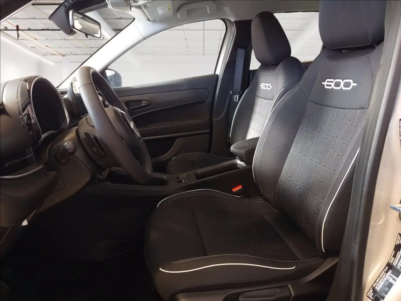Fiat 600 1.2 hybrid 145cv auto 10