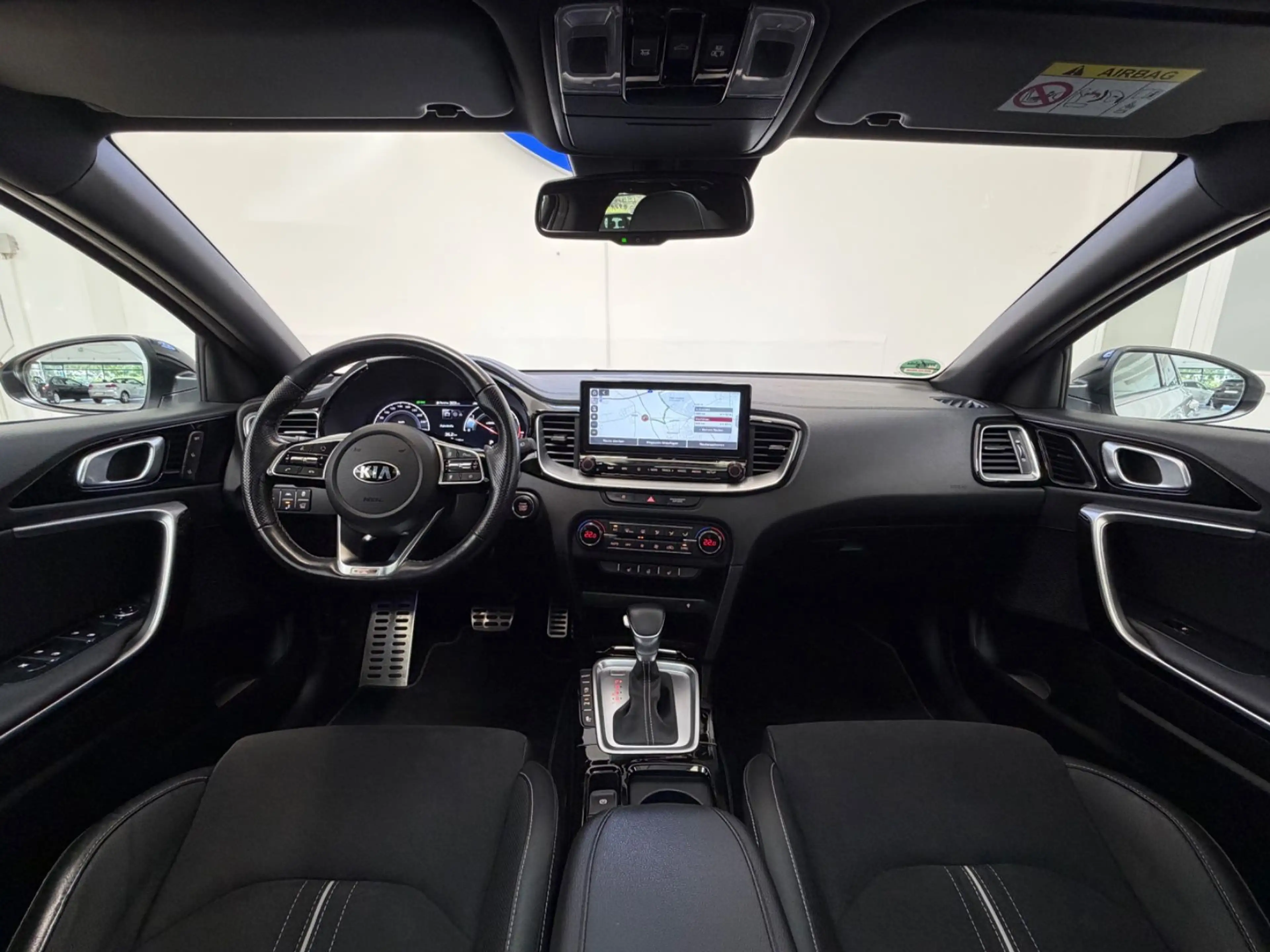 Kia ProCeed / pro_cee'd — photo 11