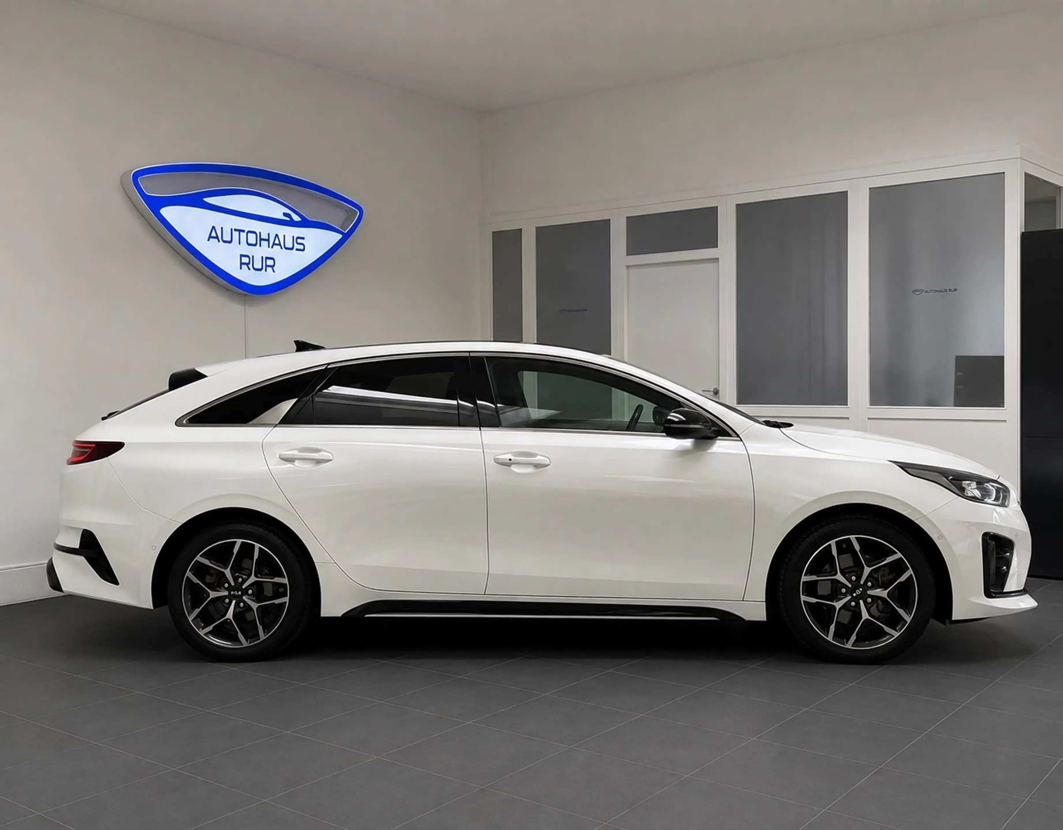 Kia ProCeed / pro_cee'd — photo 6