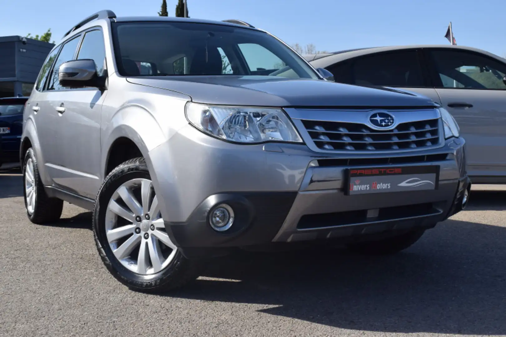 Subaru Forester 2.0 150CH 4x4 Gris - 1