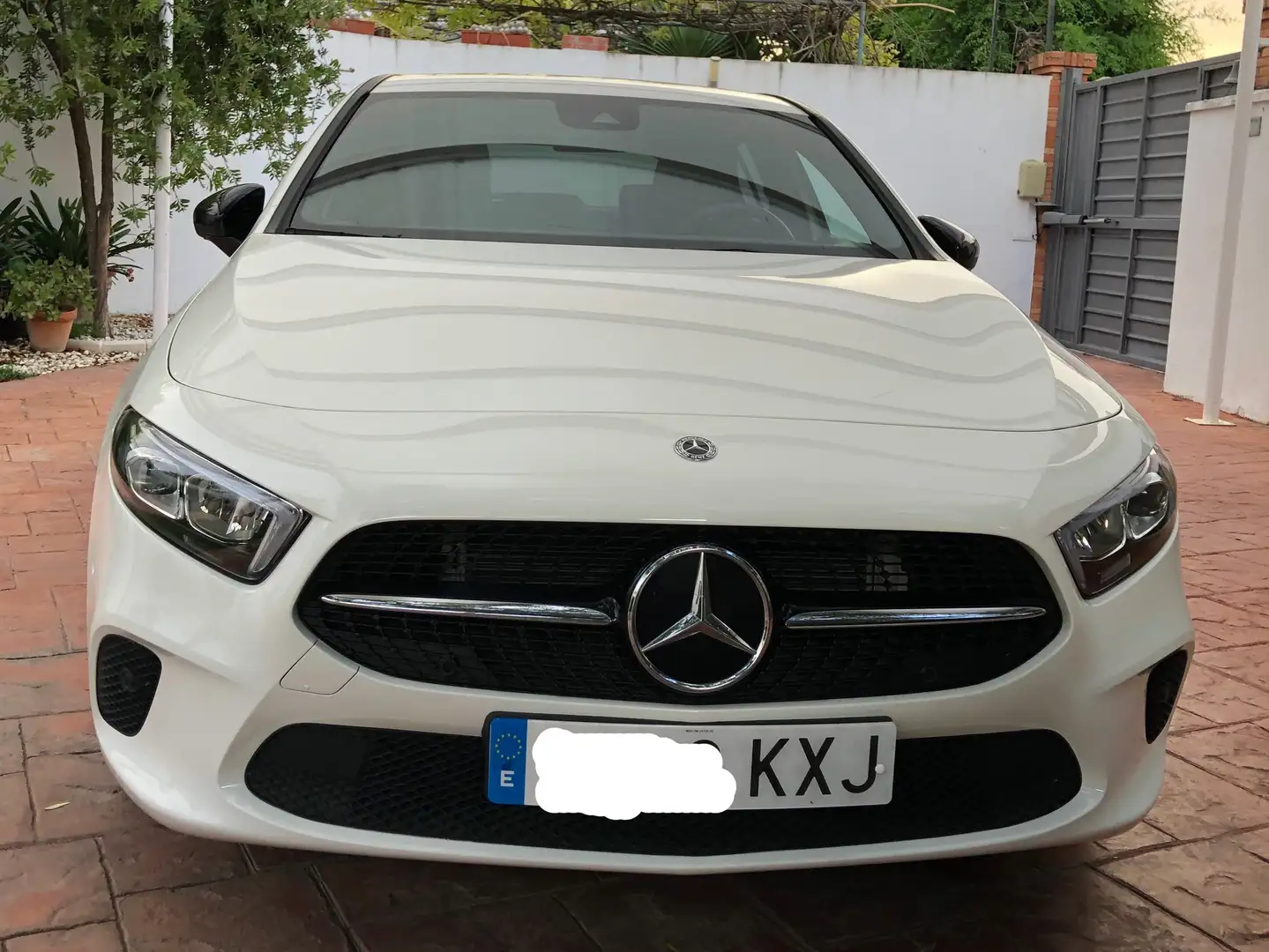 Mercedes-Benz 180 Blanco - 1