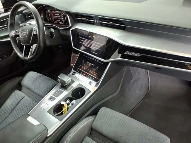 Audi A6 view 9