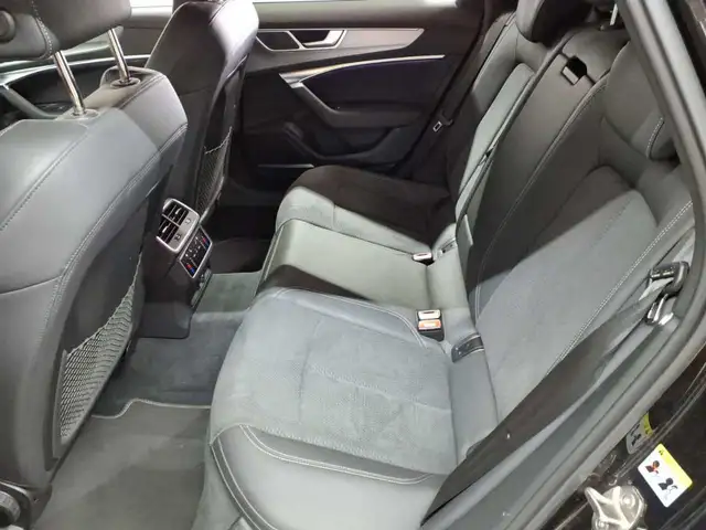 Audi A6 view 13