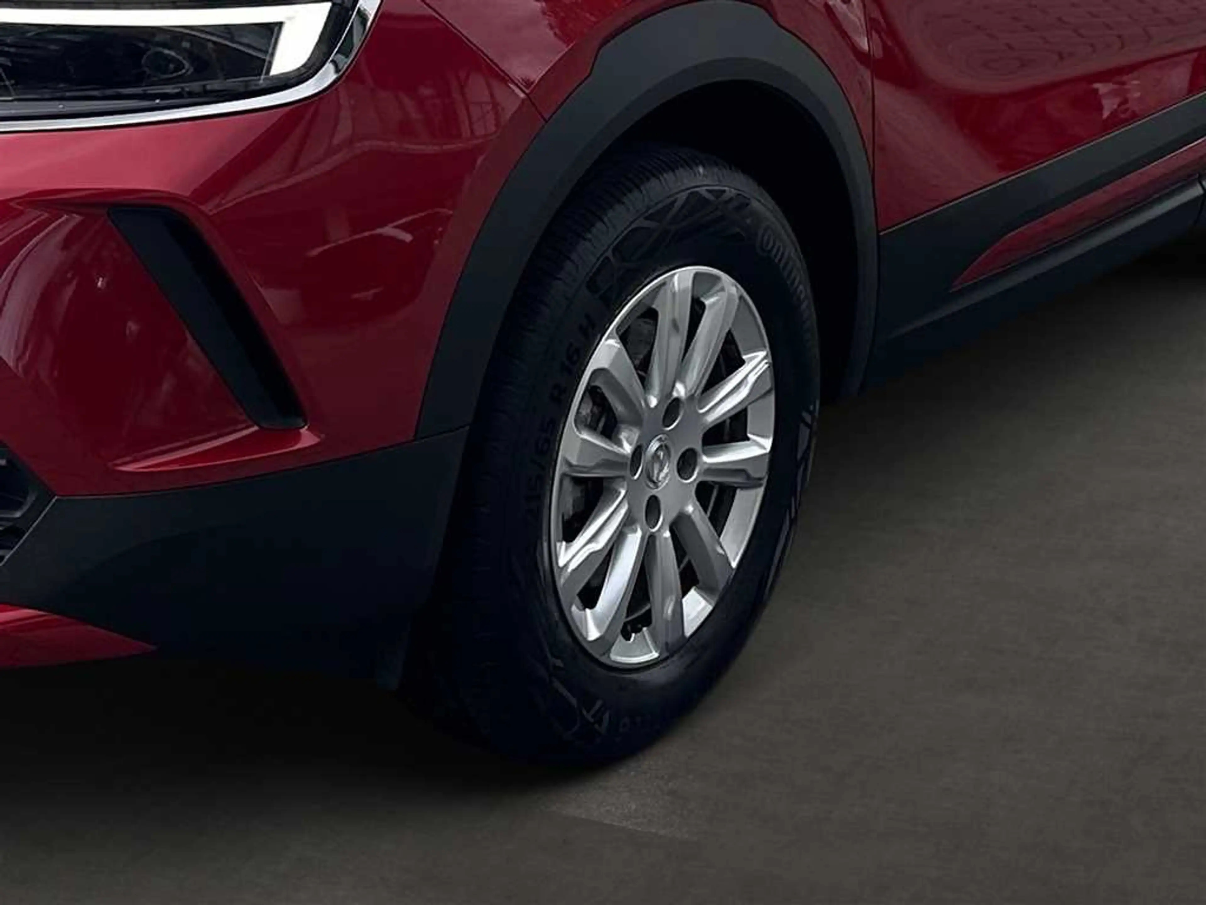 Opel Mokka-E — photo 8