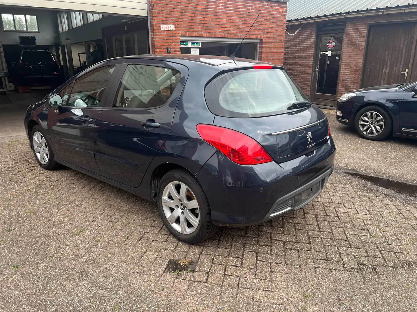 Peugeot 308 308 hdi-68 kw/CAR PASS/export of autohandel Grijs - 2