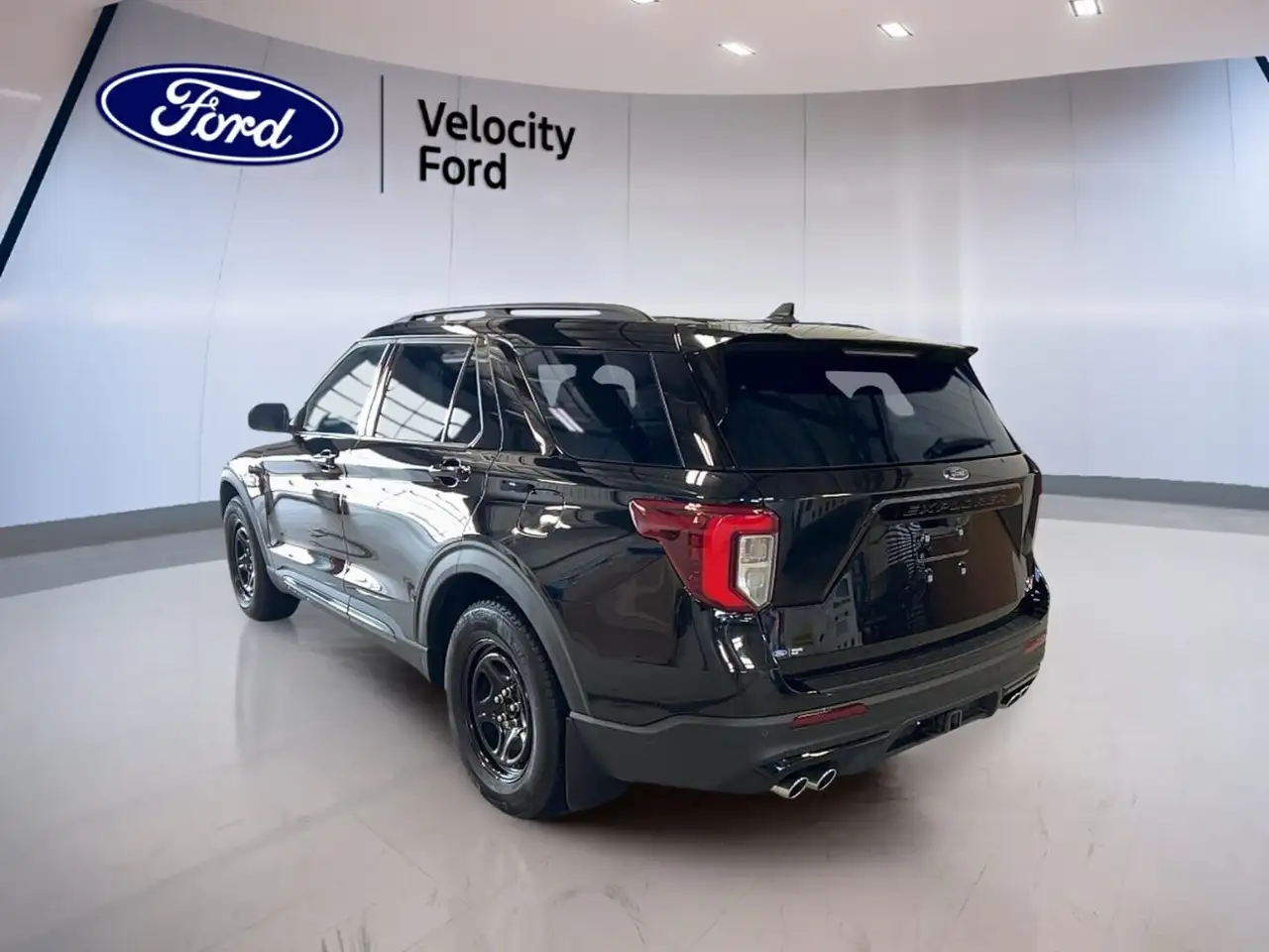 Ford Explorer снимка Ford Explorer
