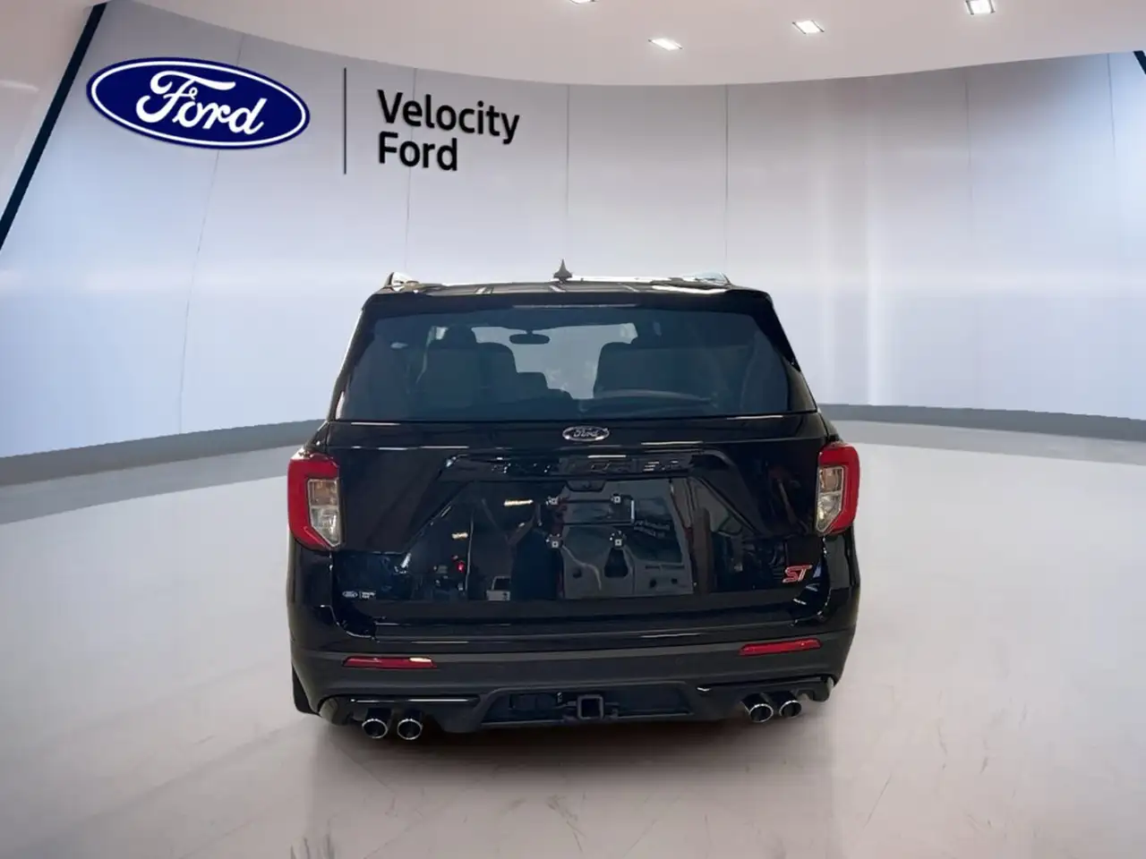 Ford Explorer снимка Ford Explorer