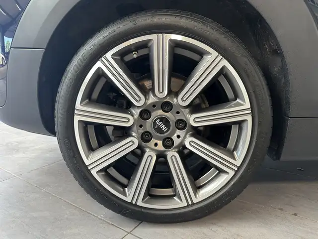Mini Cooper Cooper view 3