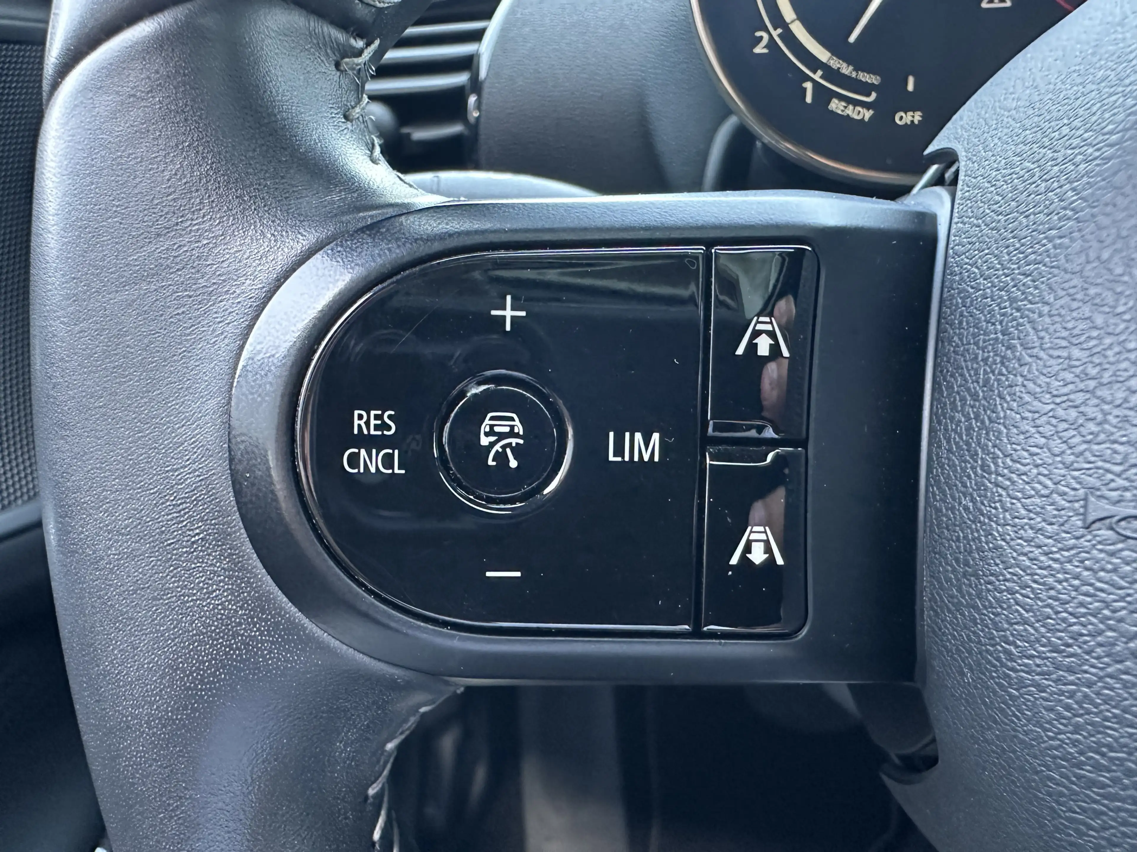 MINI Cooper S Clubman ALL4 NAV+LED+PANO+HEAD-UP+VCOCK — photo 11