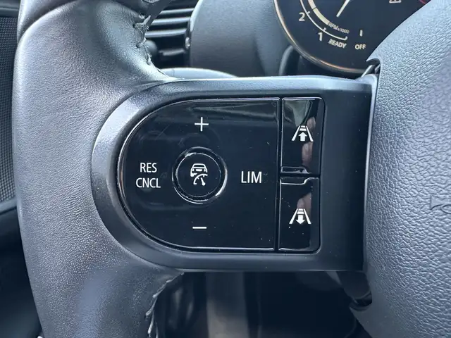 Mini Cooper Cooper view 11