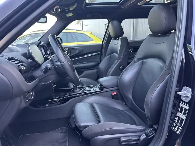 Mini Cooper Cooper view 10