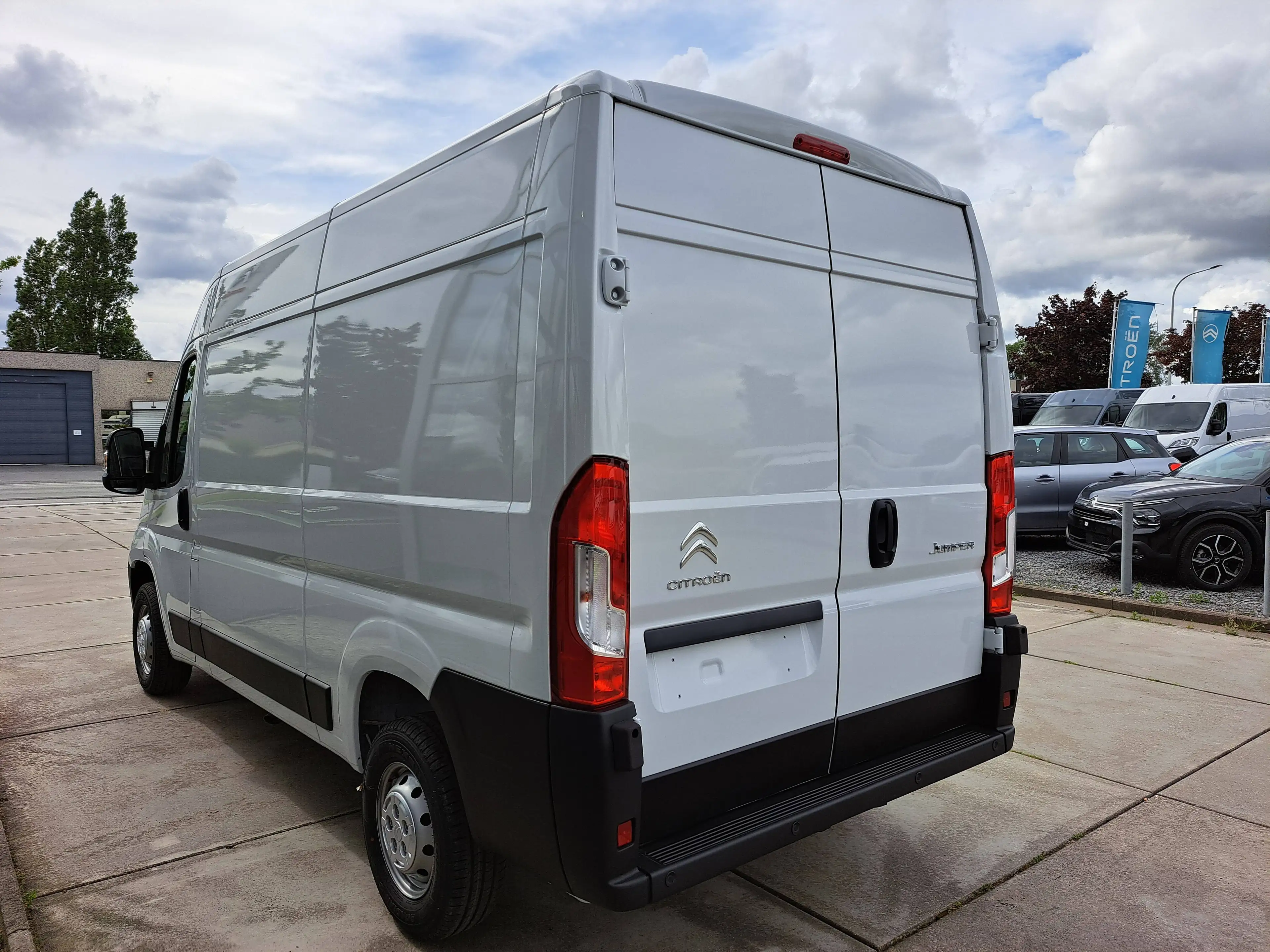 Citroen Jumper 2.2 BlueHDi L2H2 S/S (EU6.4) — photo 2