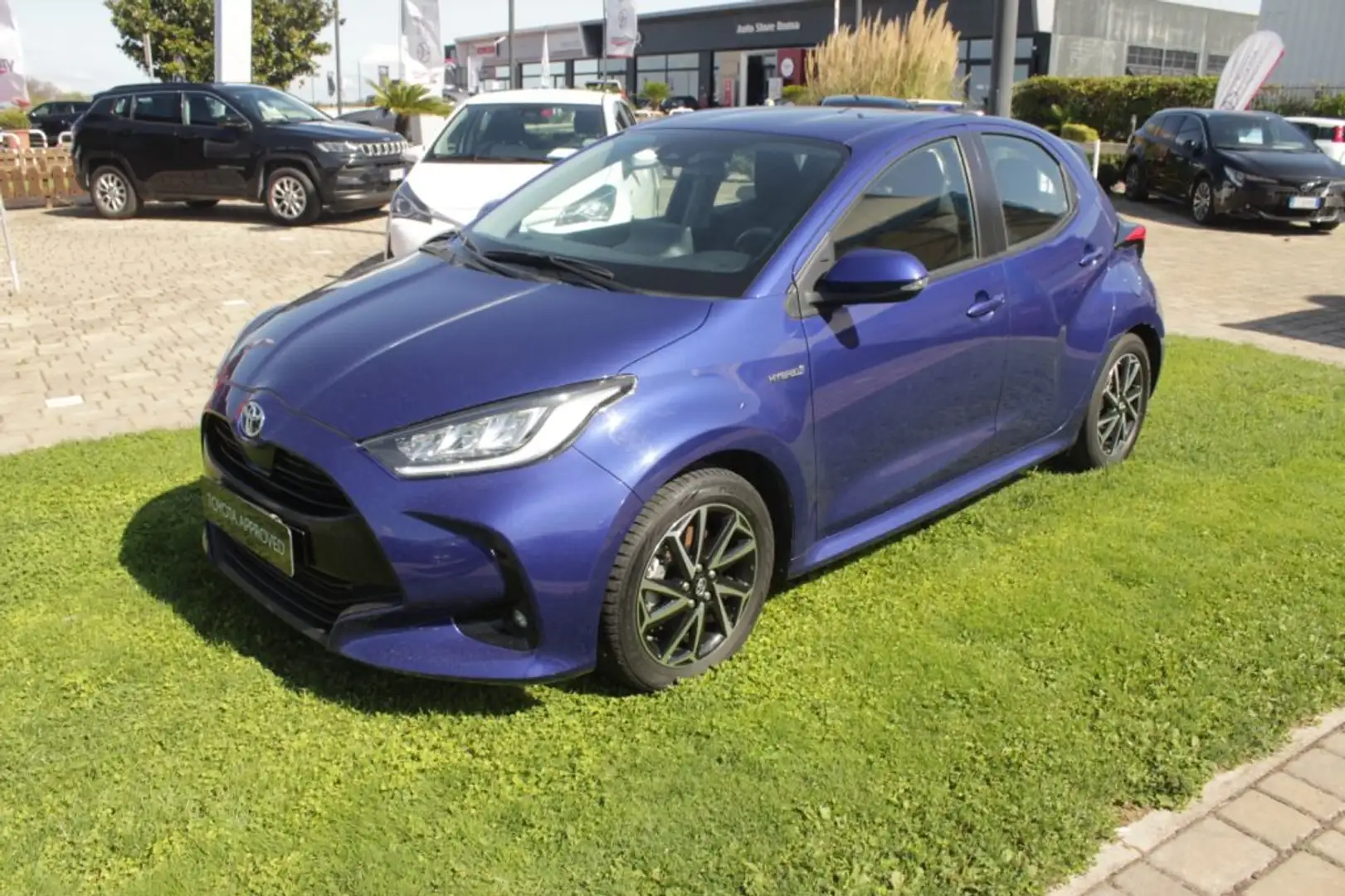 Toyota Yaris 1.5 Hybrid 5 porte Trend Blu/Azzurro - 1