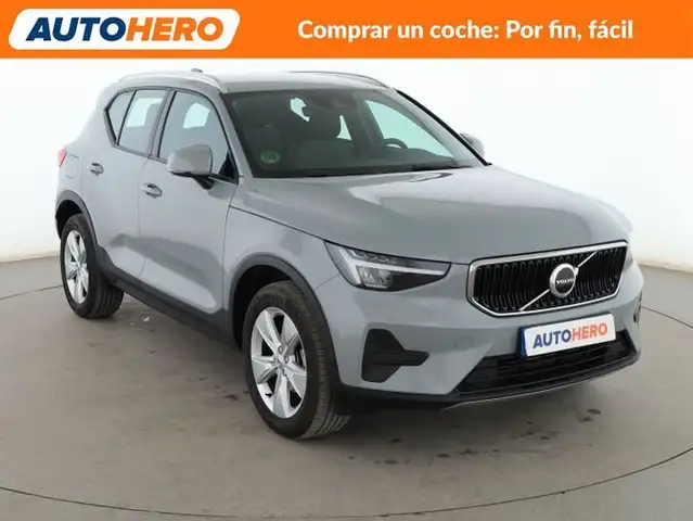 Volvo XC40 view 5