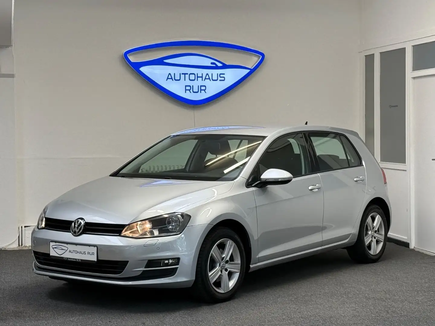 Volkswagen Golf VII Lim. Comfortline BMT Navi Bluetooth Silber - 1