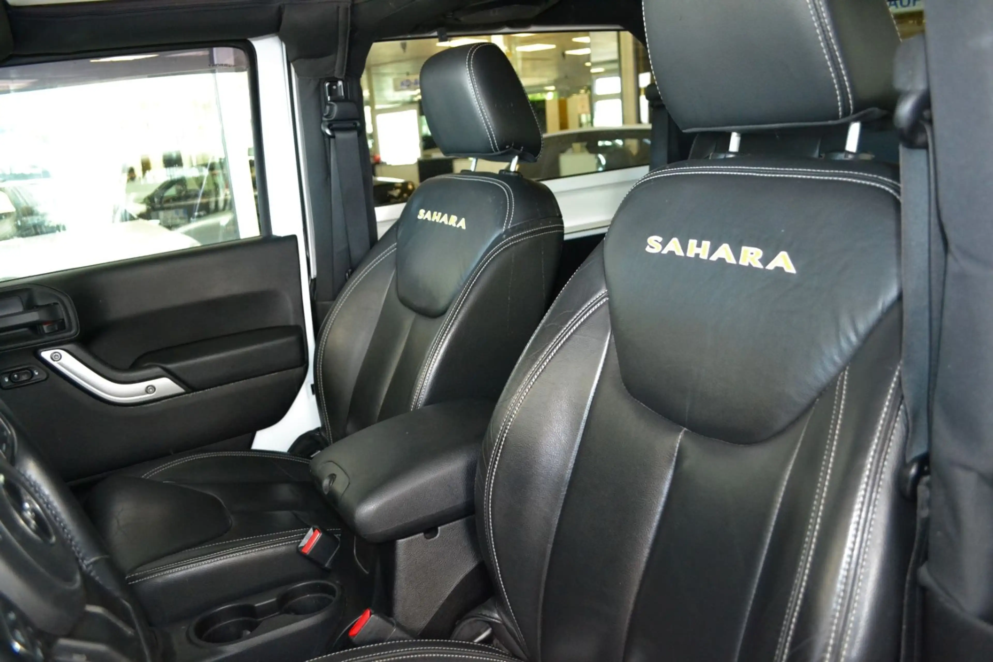 Jeep Wrangler 2,8 CRD  Sahara AWD — photo 15