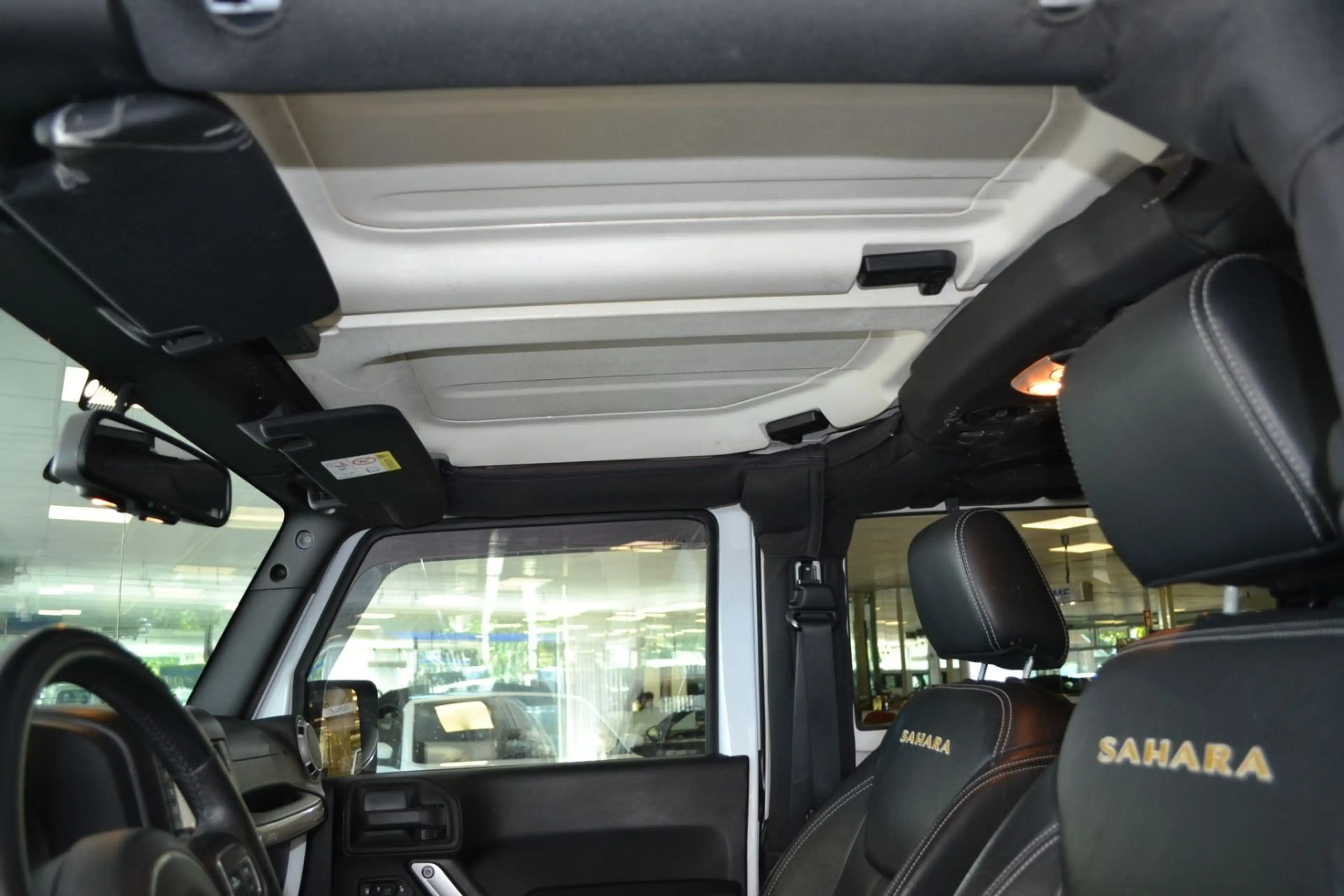 Jeep Wrangler 2,8 CRD  Sahara AWD — photo 7