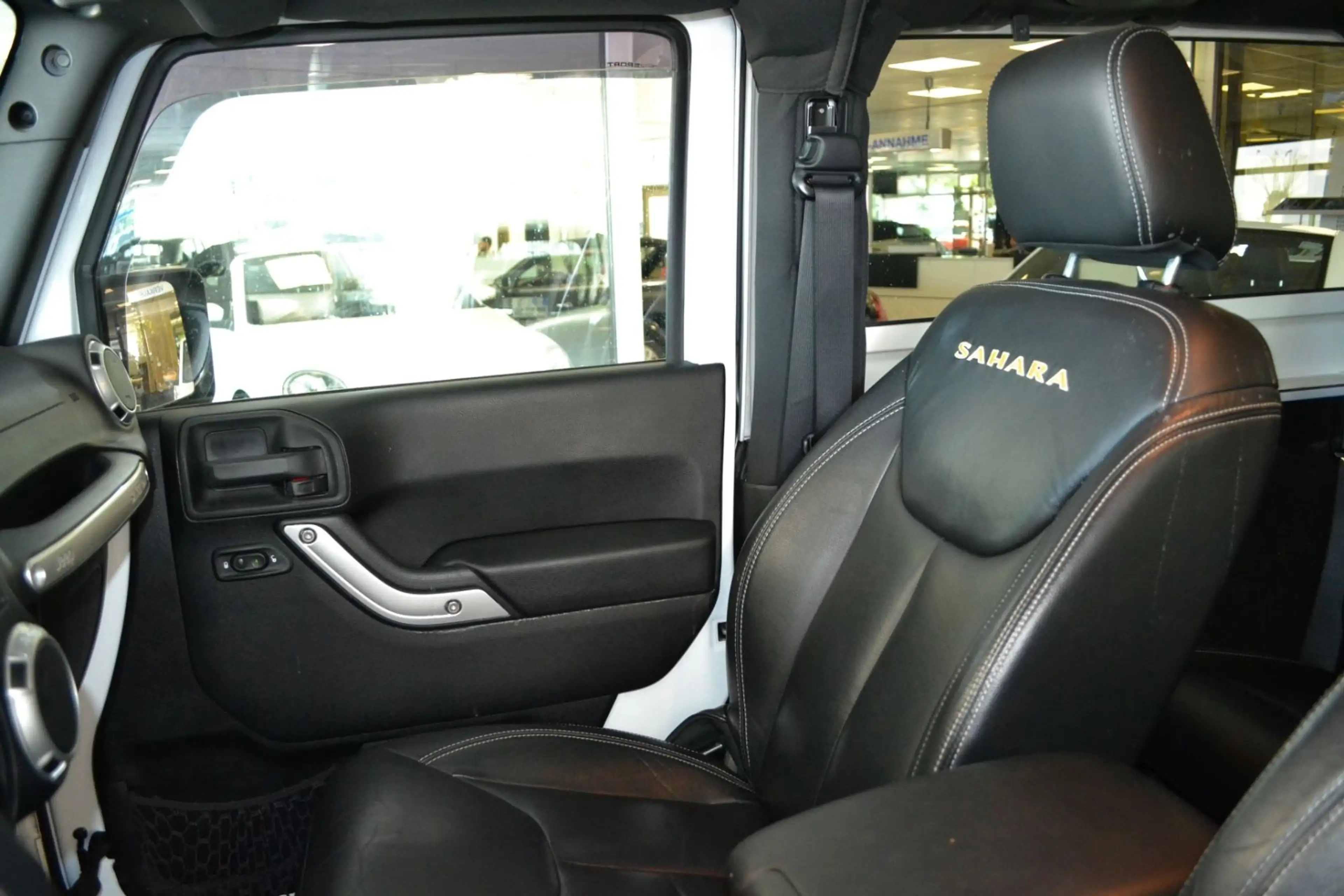 Jeep Wrangler 2,8 CRD  Sahara AWD — photo 9