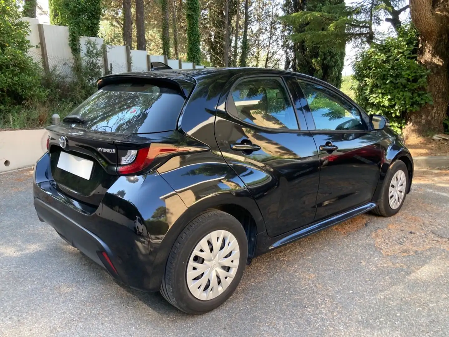 Toyota Yaris 116h France 5p Noir - 1