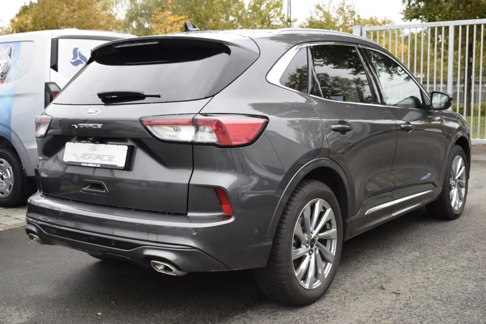 Ford Kuga VIGNALE 2.5 PHEV, Elektr. AHK, Panorama Argent - 2