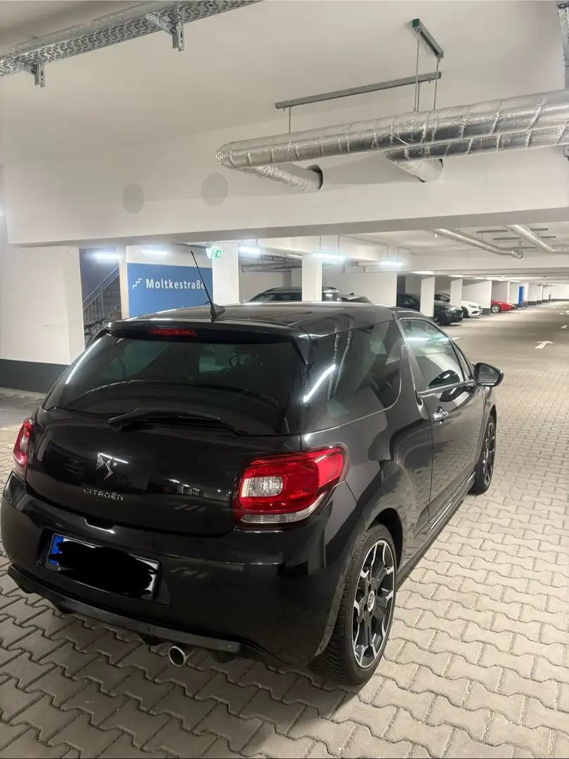 Citroen DS3 HDi 90 FAP SoChic - 2