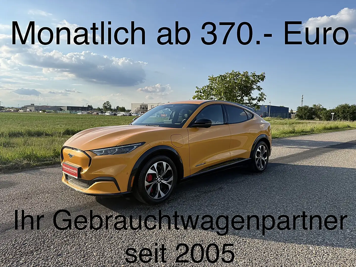 Ford Mustang Mach-E 99 kWh Extended Range AWD Orange - 1