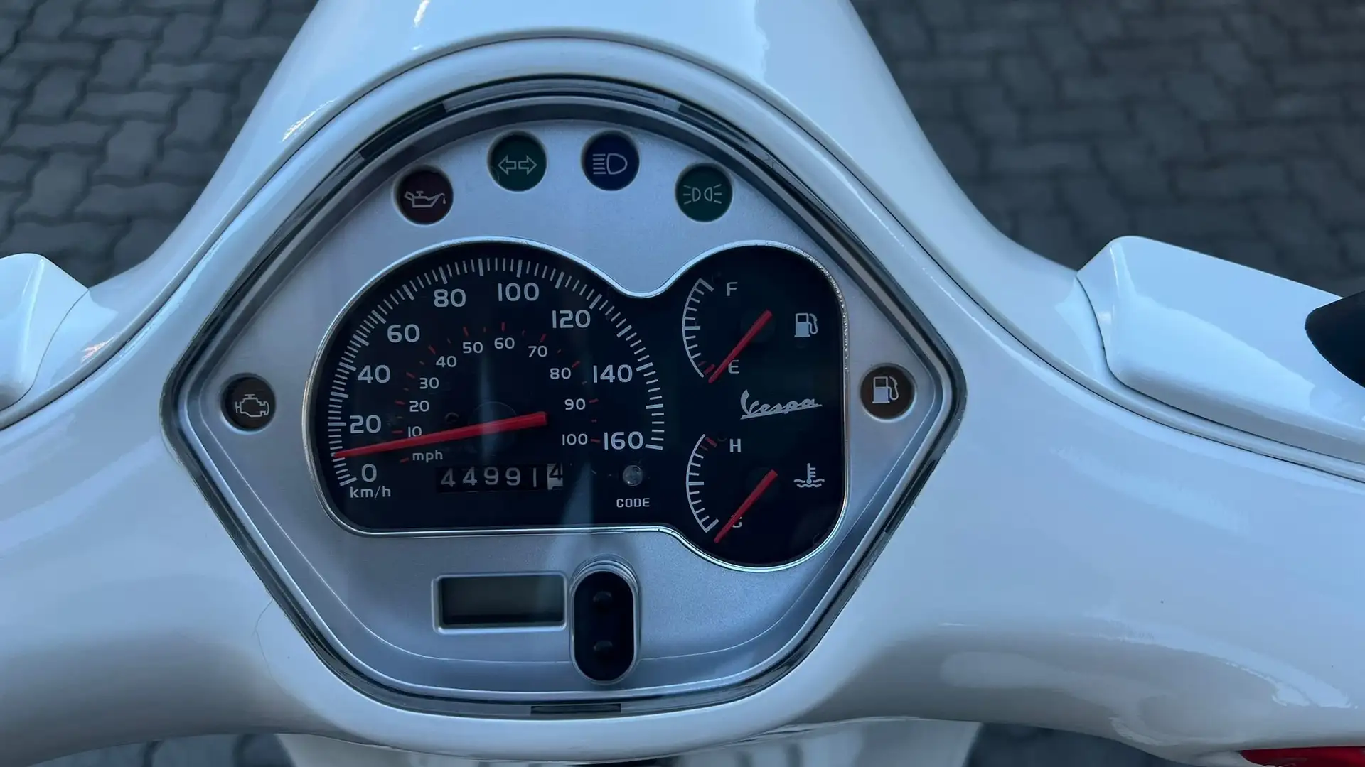 Piaggio GTS 300 ie Bianco - 2