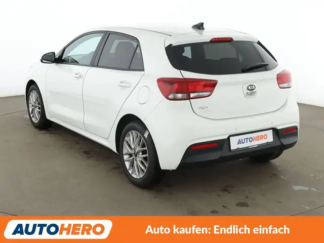 Kia Rio view 4