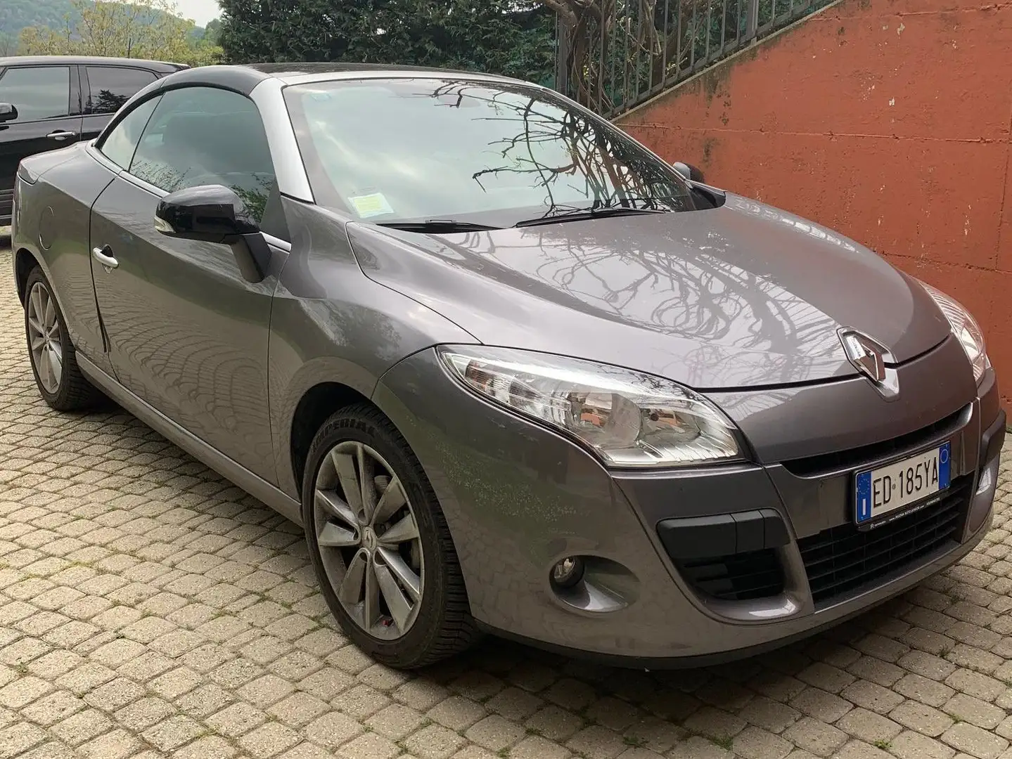 Renault Megane Megane III 2008 CC CC 1.9 dci Luxe 130cv siva - 1