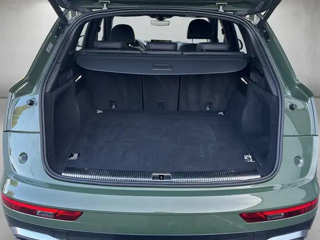 Audi Q5 view 6