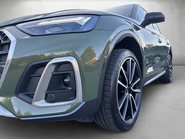 Audi Q5 view 5