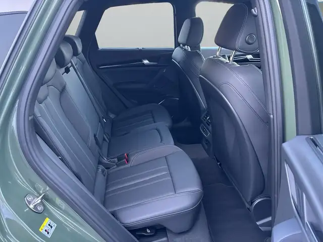 Audi Q5 view 13