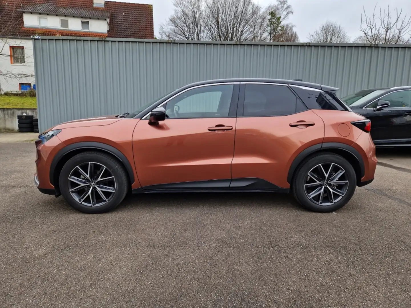 Lexus LBX E-Four Cool HUD Navi Digitales Cockpit Memory Sitz Braun - 2