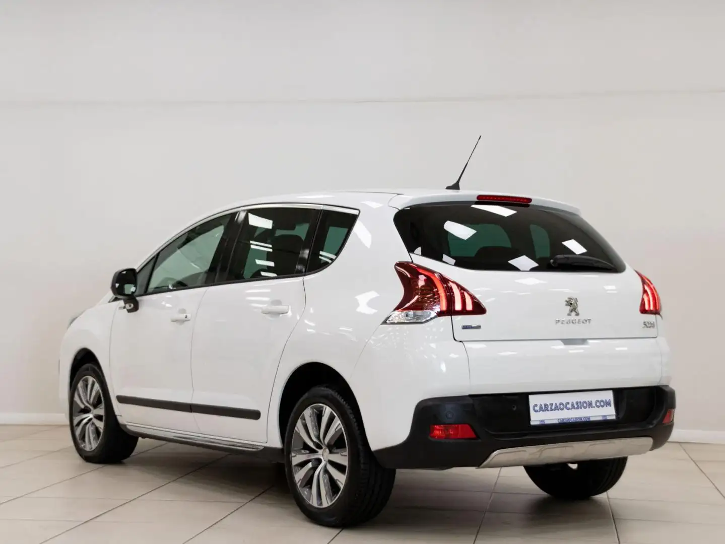Peugeot 3008 1.2 PureTech S&S Style 130 Blanc - 2