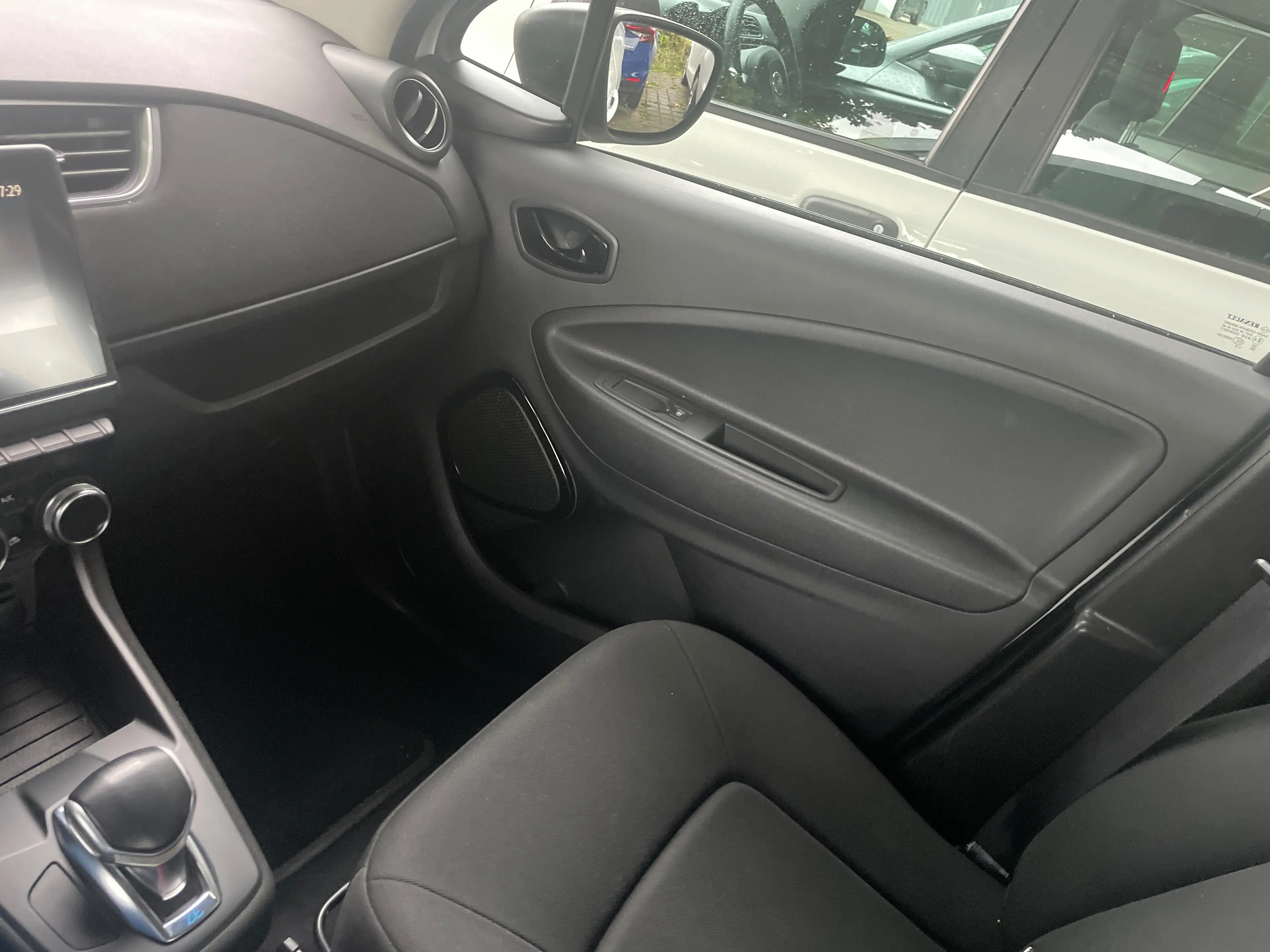 Renault ZOE ZOE (mit Batterie) Z.E. 50 LIFE — photo 9