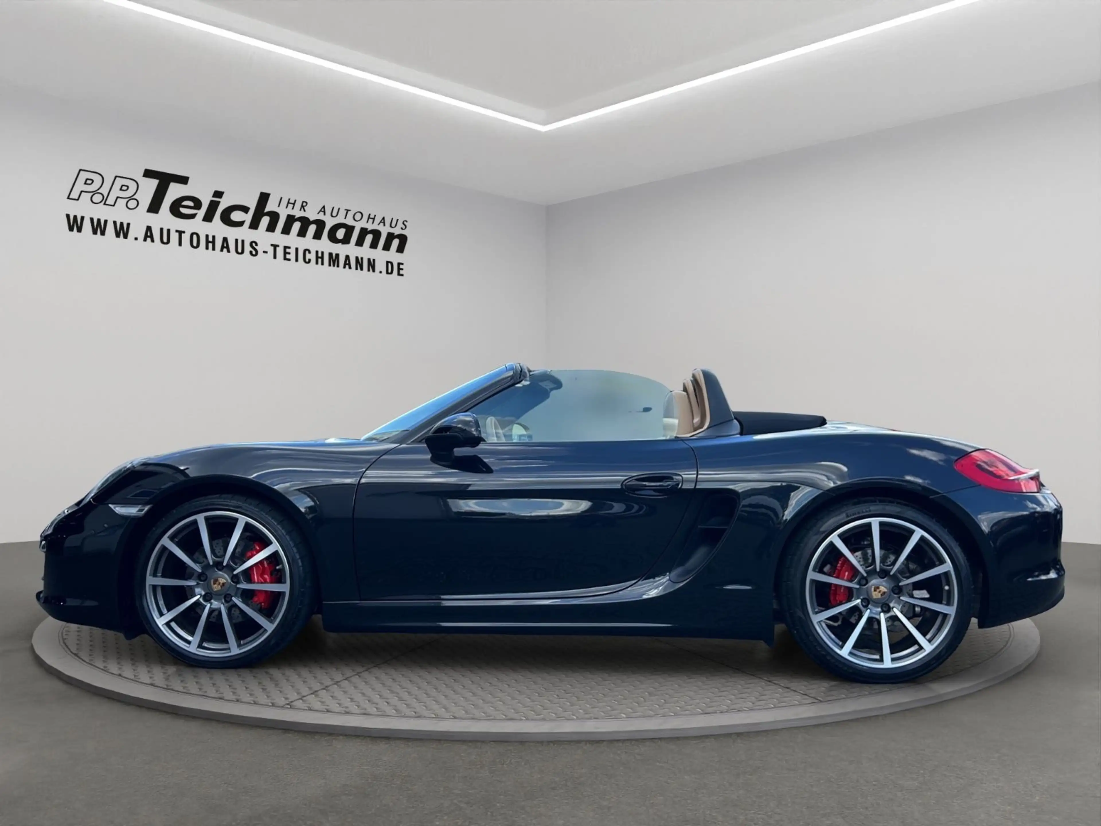 Porsche Boxster S — photo 8