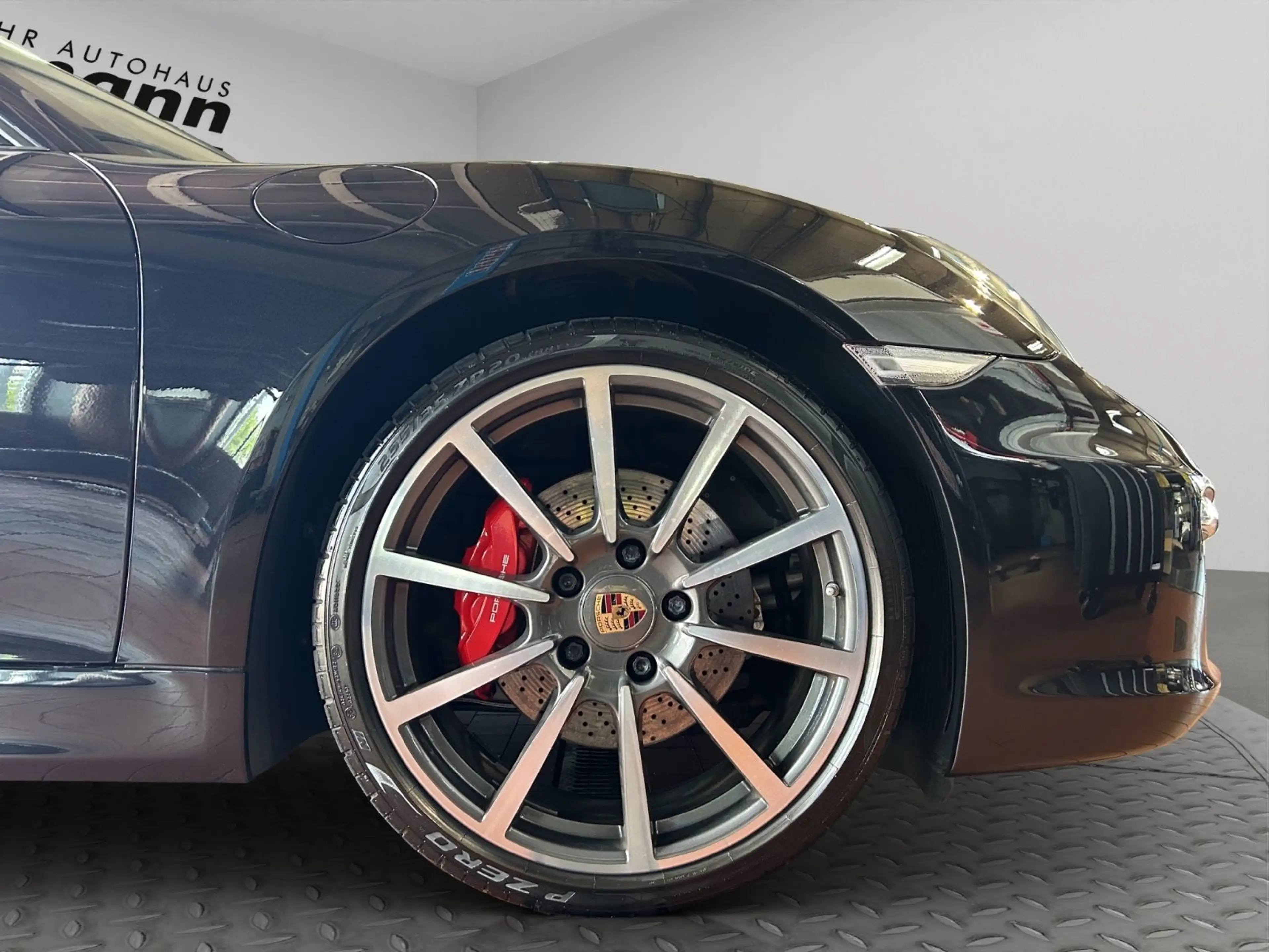 Porsche Boxster S — photo 14