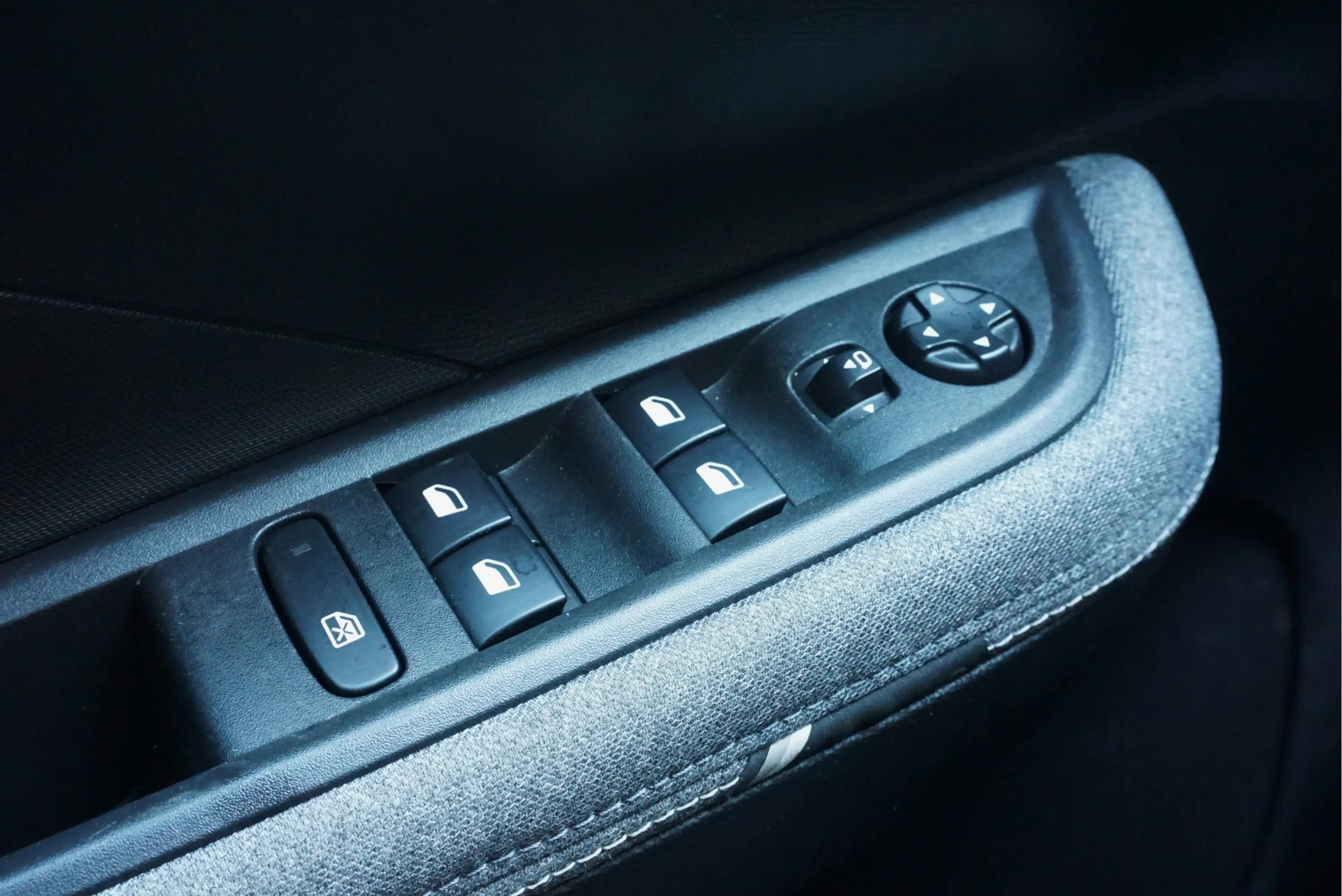 Opel Frontera 1.2 Turbo Hybrid GS — photo 13