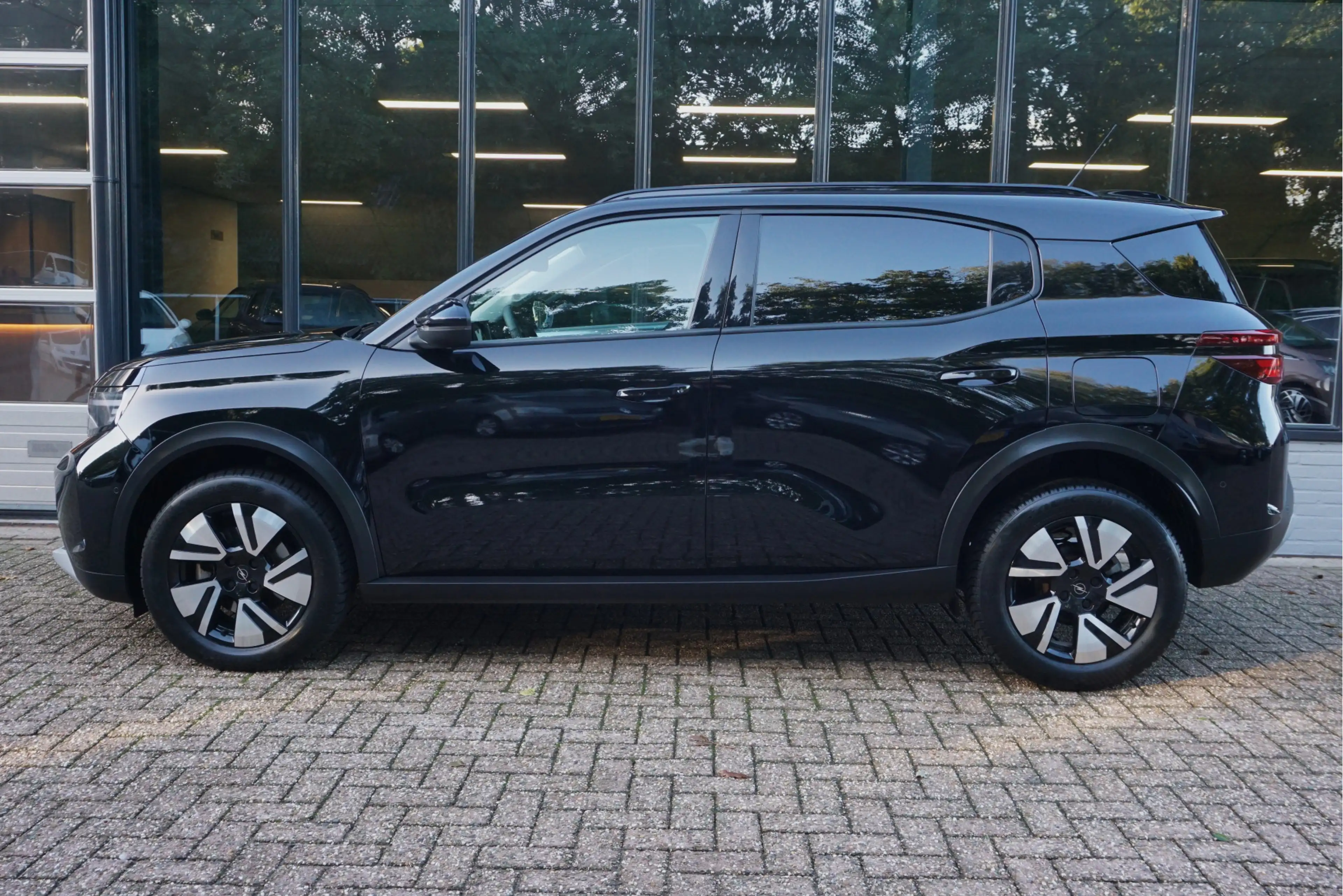 Opel Frontera 1.2 Turbo Hybrid GS — photo 4