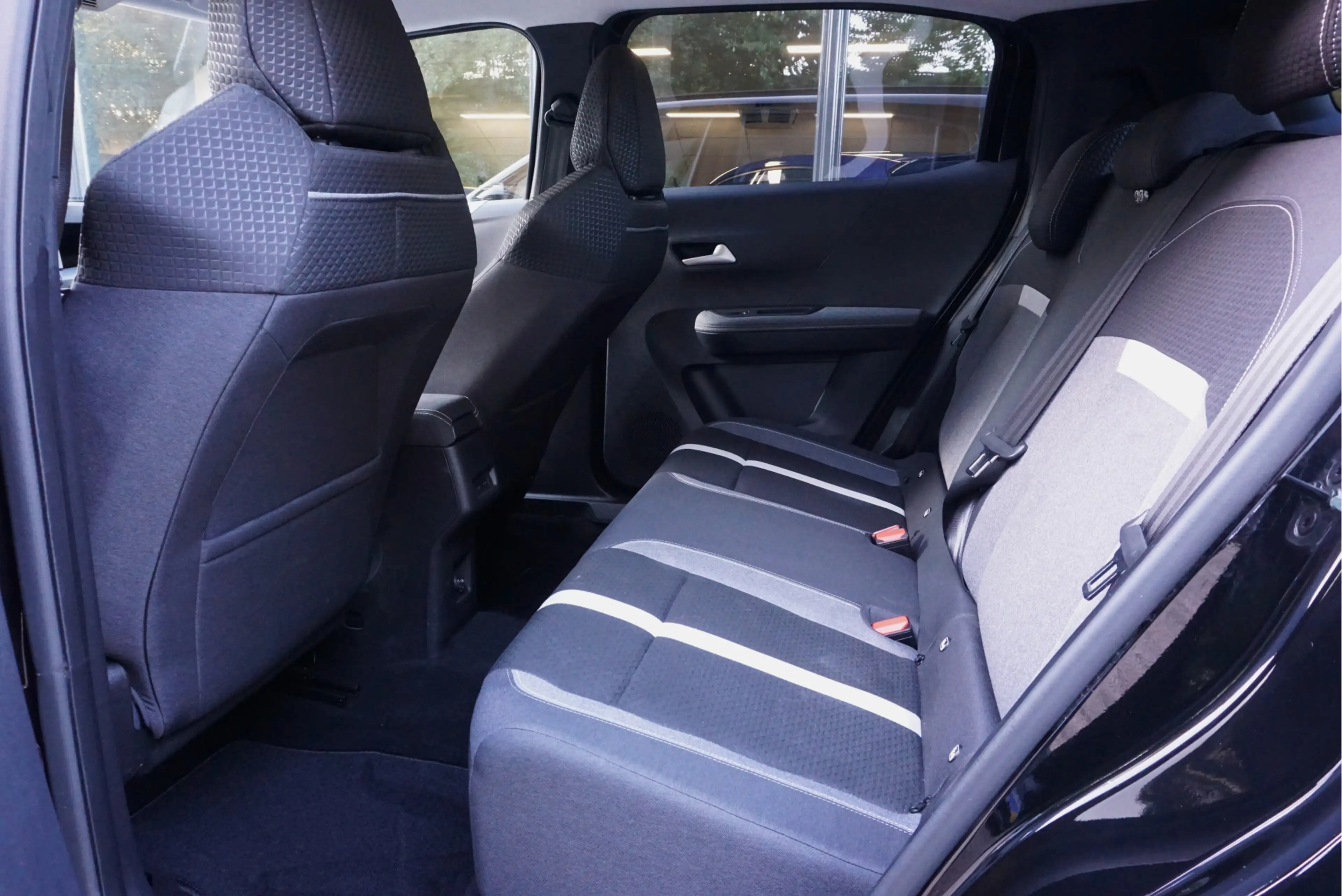 Opel Frontera 1.2 Turbo Hybrid GS — photo 12